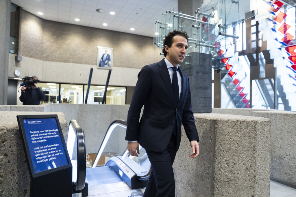 Klaver: 'Nederland koerst af op minderheidskabinet, kiezers belazerd'