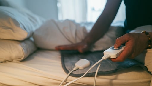 Experts over warmtedekens: 'Na een half uur werkt de warmte vooral tegen je'