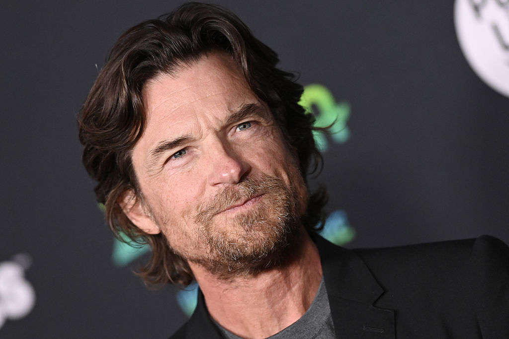 Jason Bateman lacht om zure Ozark-recensie: 'Belangrijk wat publiek vindt'