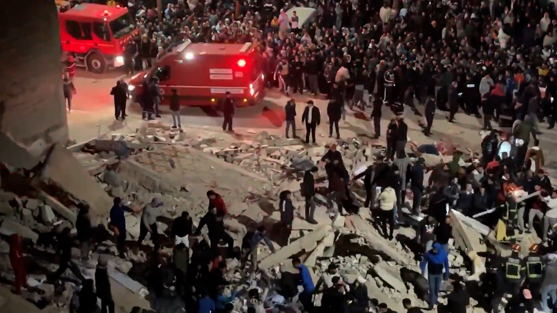 Zeker 22 doden bij instorting twee gebouwen in Marokkaanse stad Fez