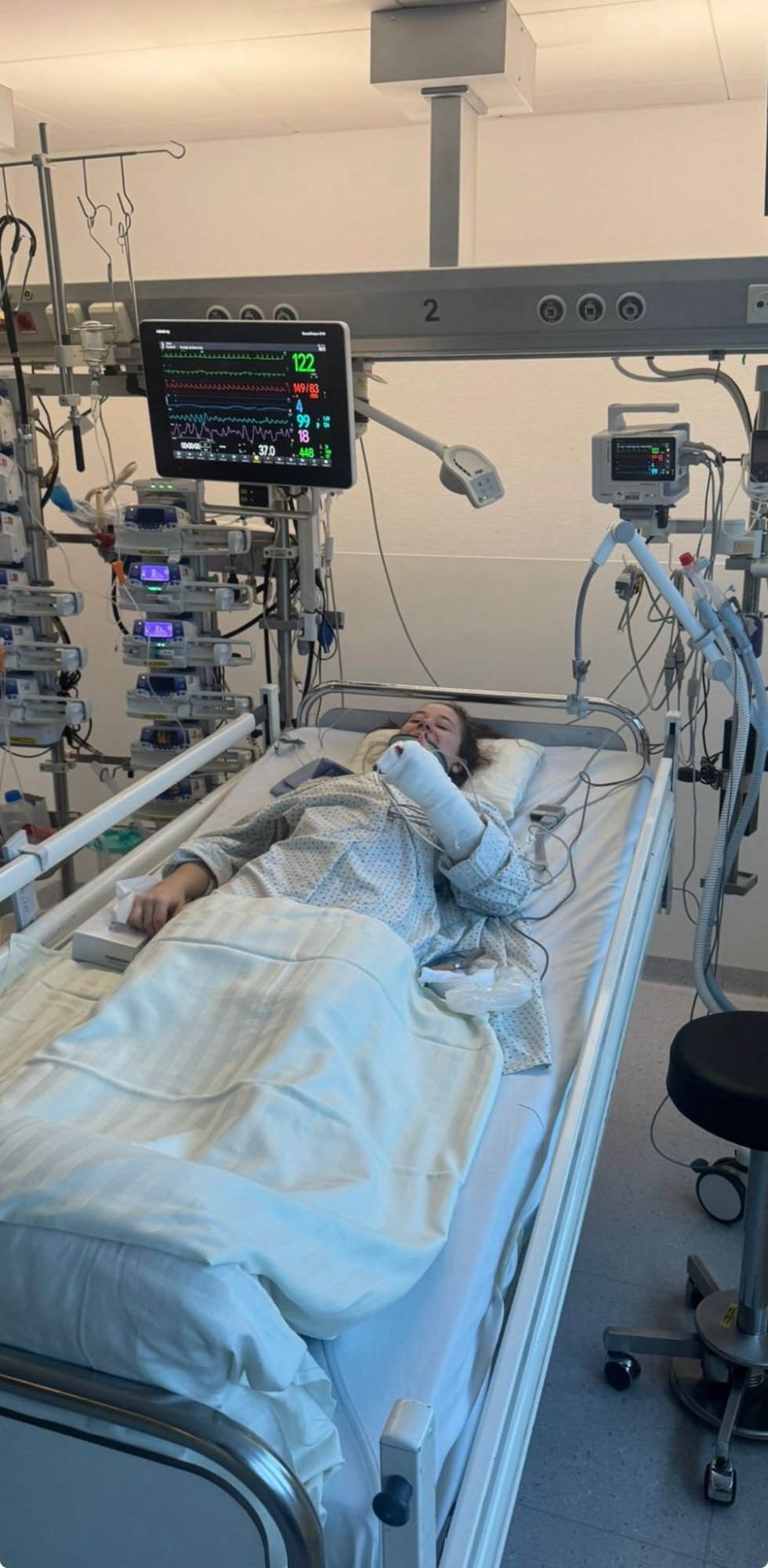 Isa in het ziekenhuis.