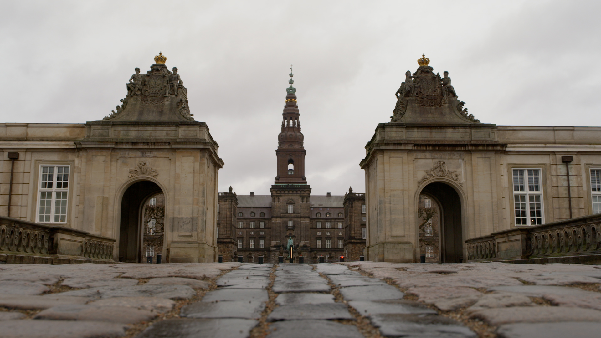 Het Folketing ligt in het centrum van Kopenhagen.