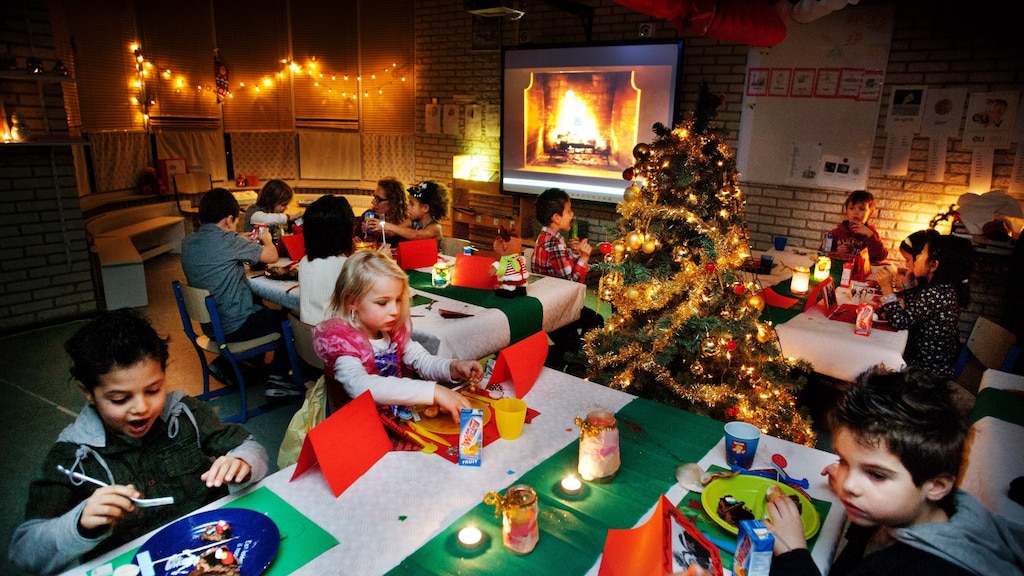 Stress bij ouders om kerstdiner op school: 'Maak er geen wedstrijd van'