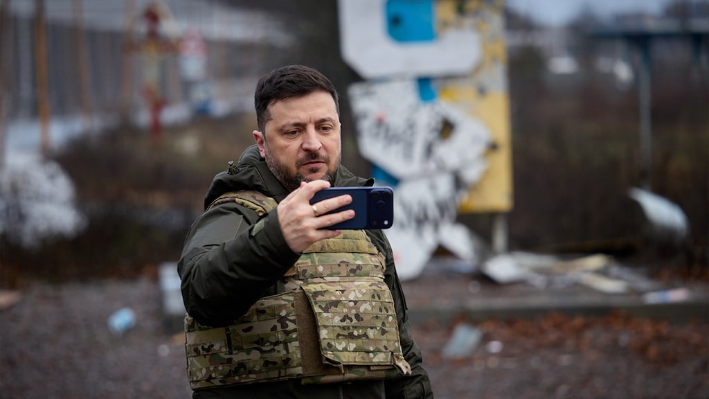 Rusland claimt Koepjansk, en dus neemt Zelensky juist daar een video op