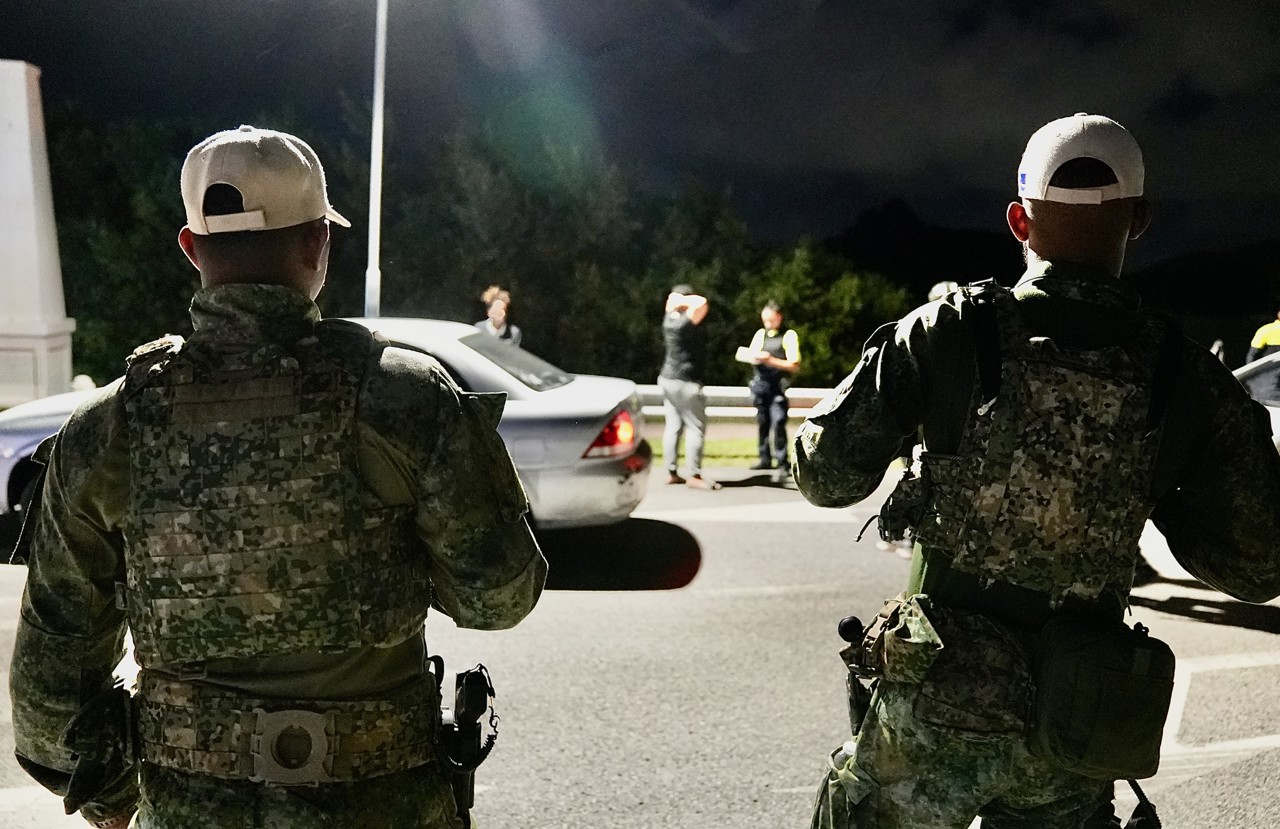 Nederlandse mariniers ondersteunen politie op Sint-Maarten