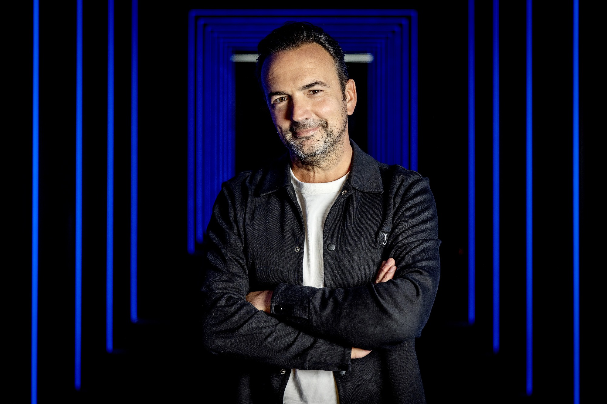 Radio Veronica-dj’s hijsen zich in korte broek voor KiKa