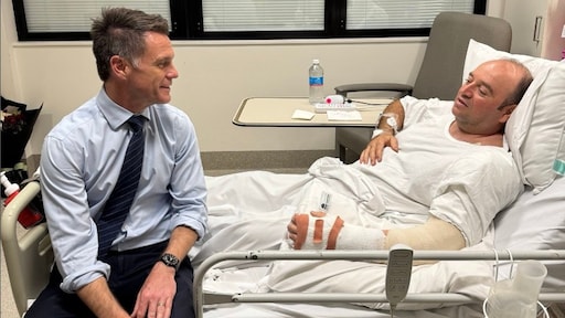 'Held' van Bondi Beach krijgt bezoek van premier in ziekenhuis