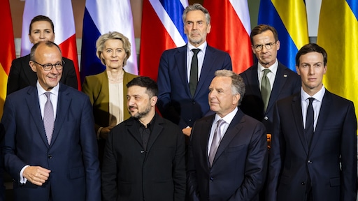 Trump noemt vrede in Oekraïne dichterbij dan ooit, Europa stelt eisen