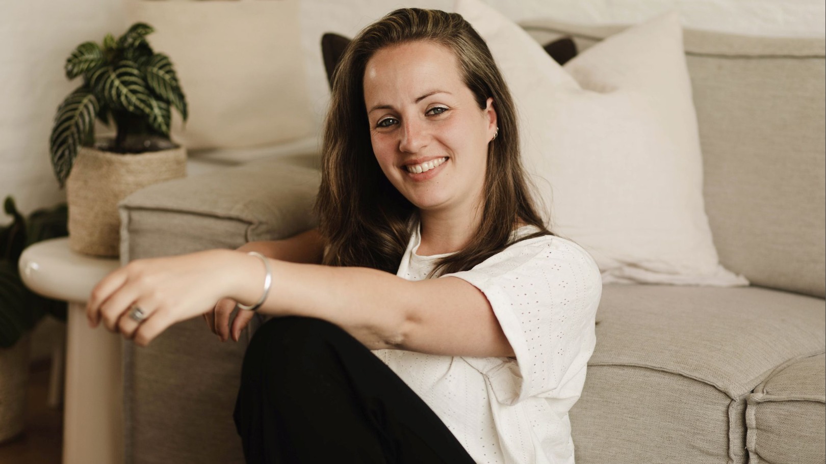 Sveya (31) is uitvaartfotograaf: 'Zichtbaar maken wat mensen nog niet kunnen uitspreken'