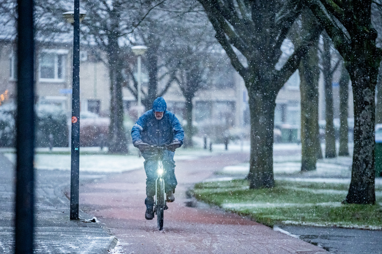 Oproep: maak fietsen naar werk aantrekkelijker | Nieuwe voorzitter CNV 