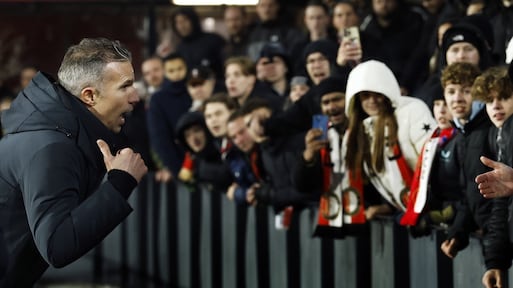 Van Persie onder druk na nieuw verlies Feyenoord: 'We kunnen dit omdraaien'