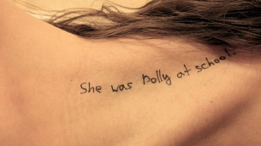 Nieuwe Epstein-foto's: appjes over prijs vrouw, teksten op lichamen