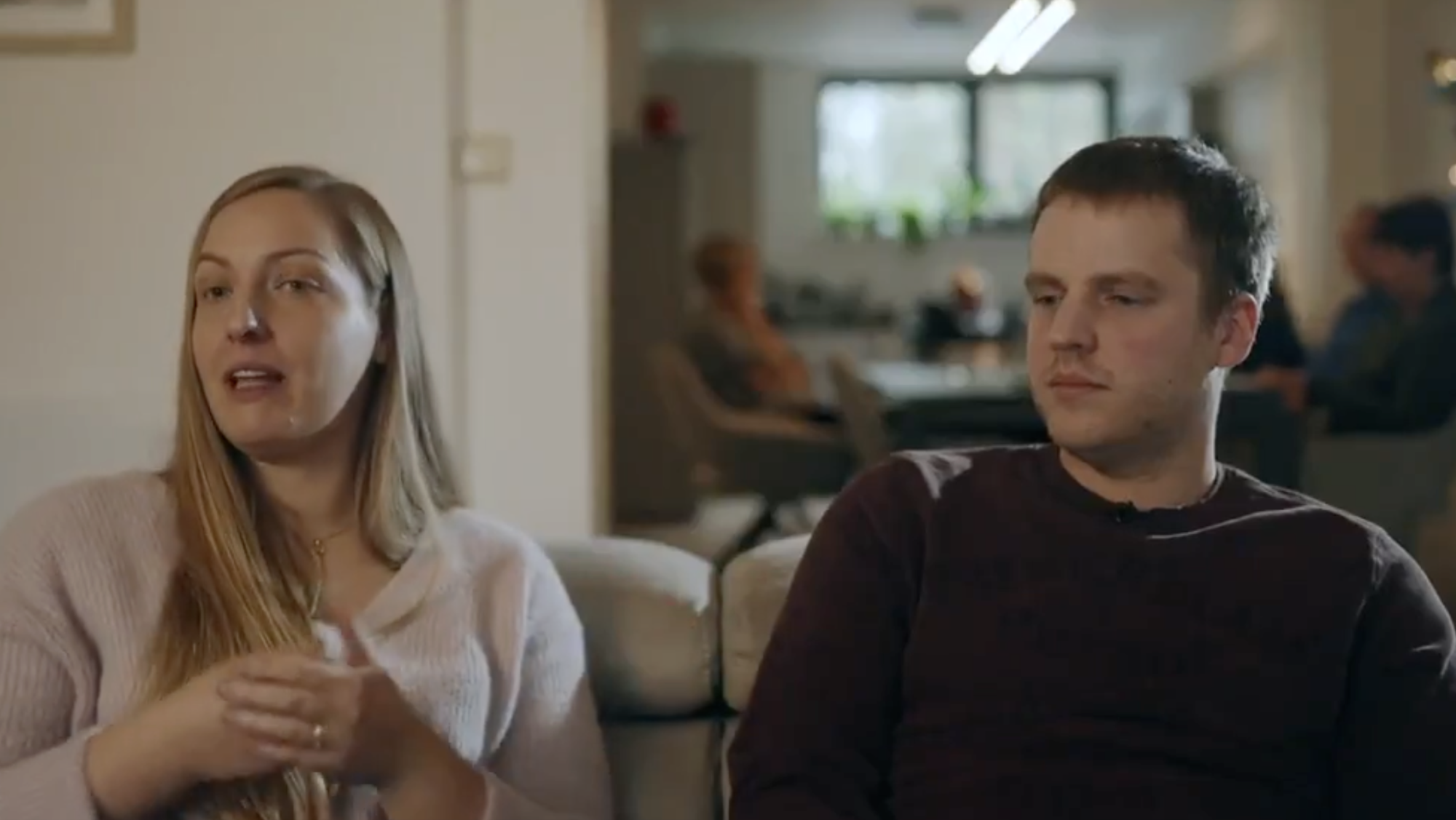 Na 30 jaar ontdekt Belgische tweeling dat ze andere biologische vader hebben