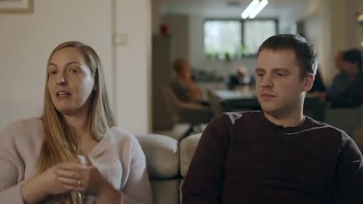 Na 30 jaar ontdekt Belgische tweeling dat ze andere biologische vader hebben