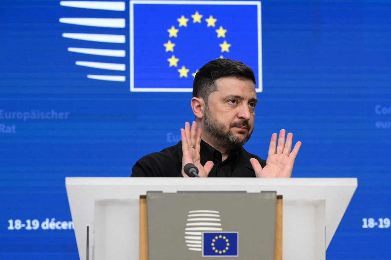 Zelensky dankbaar voor EU-steun van 90 miljard: 'Versterkt onze weerbaarheid'