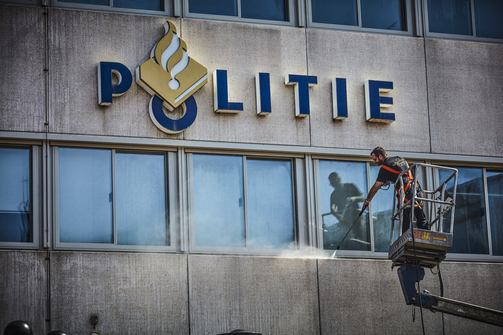 Agent vervolgd voor dood arrestant Arnhem na geven verkeerde medicijnen