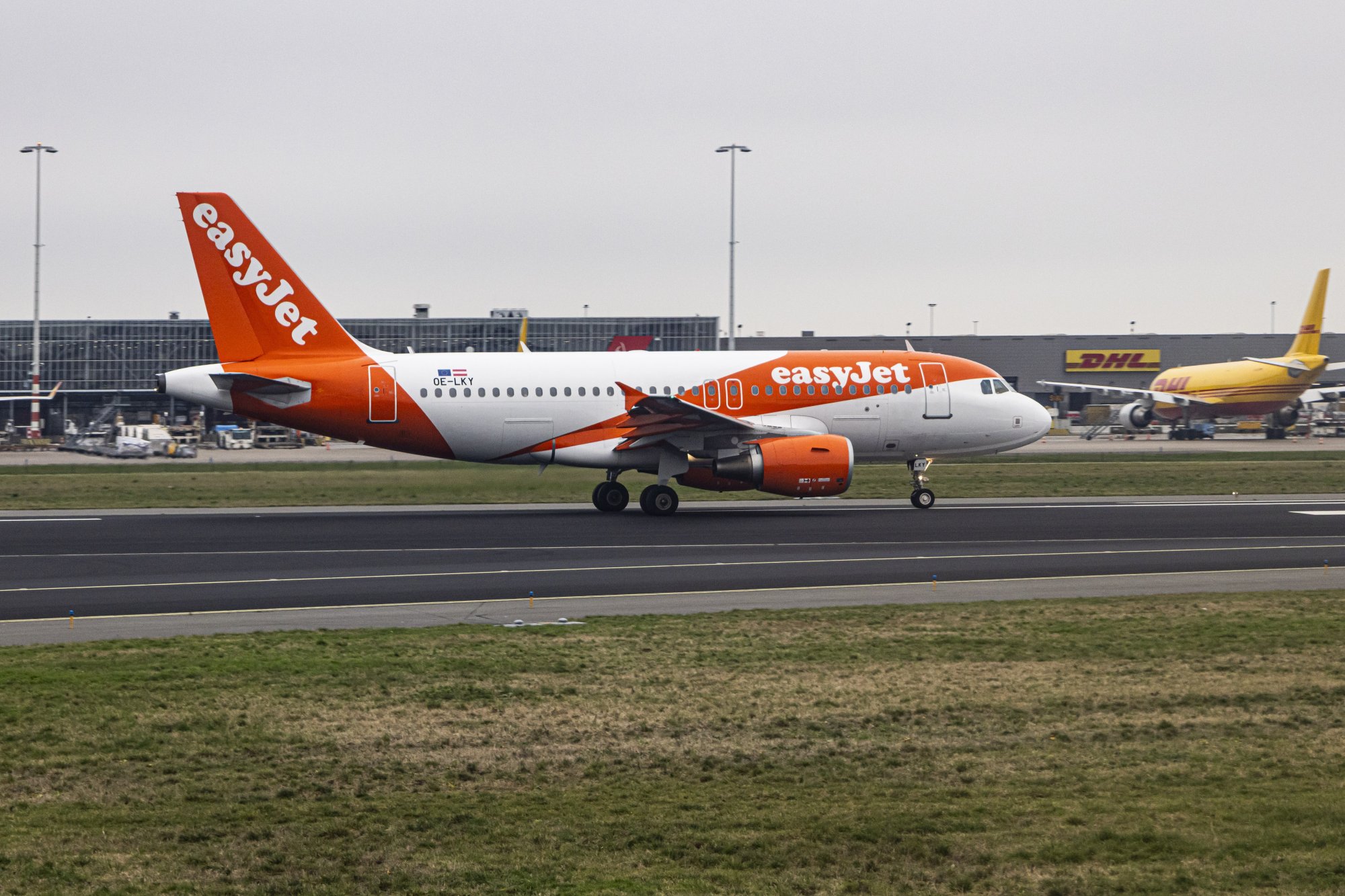 Passagiers woest om overleden vrouw die met EasyJet-vlucht mee mocht