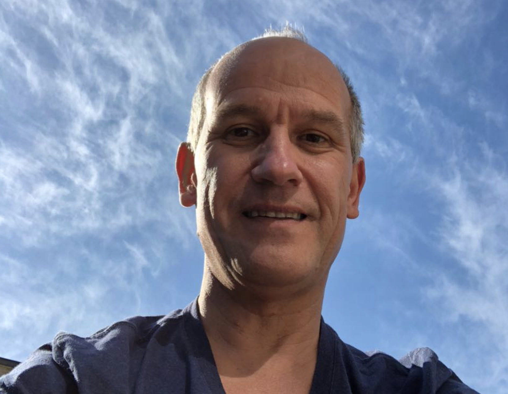 Johan Titsing in Manchester zonder kerstcadeaus. 