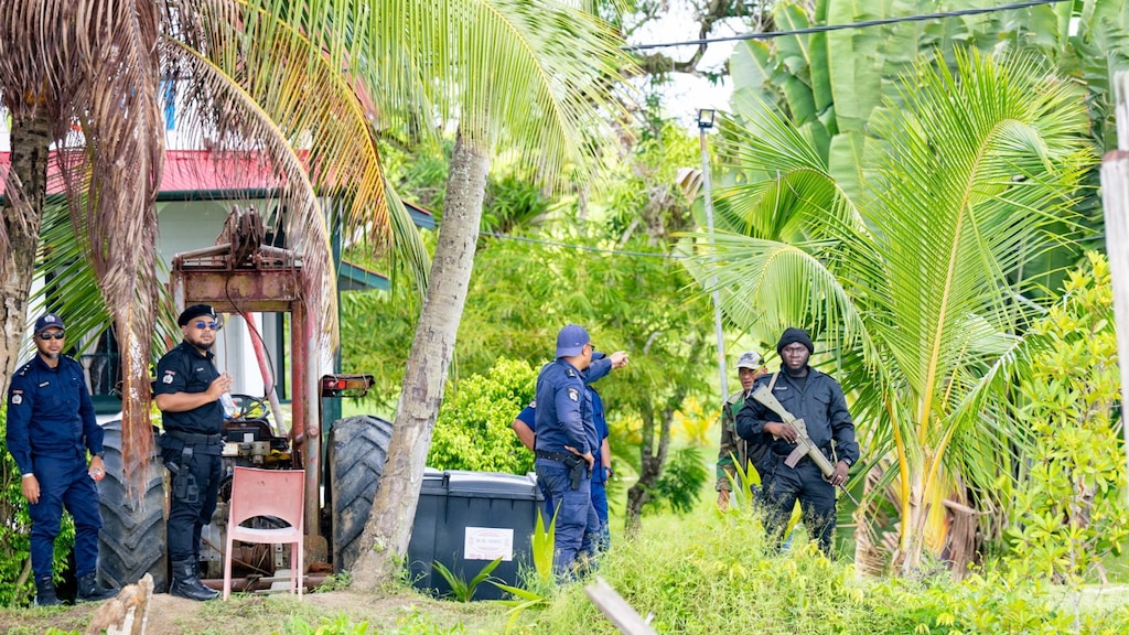 Cảnh sát: Nghi phạm trong vụ đâm dao ở Suriname có thể đang được điều trị tâm thần.