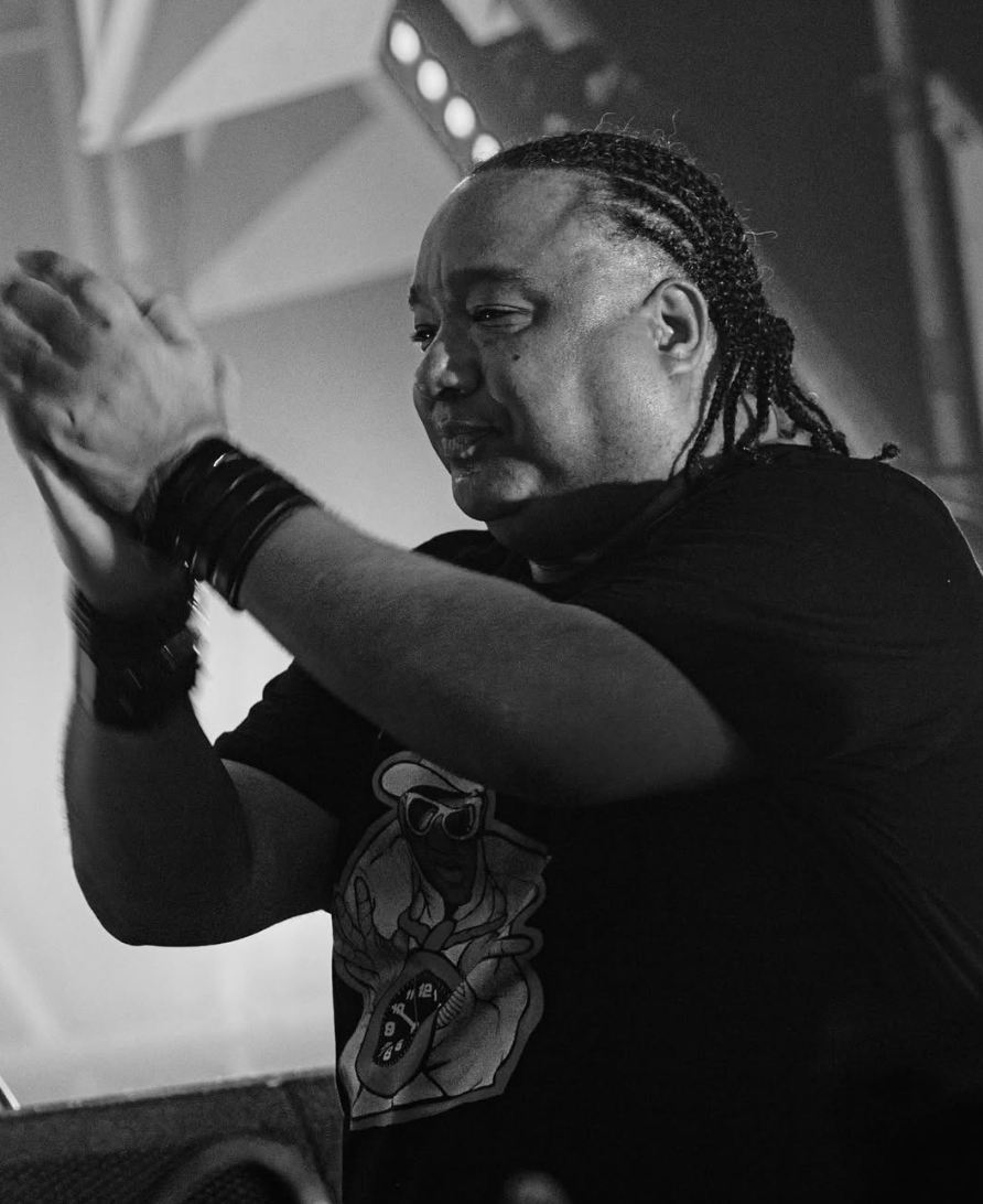 Nederlandse hardcore-dj Bass-D overleden: 'Eeuwige legende'