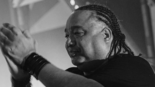 Nederlandse hardcore-dj Bass-D overleden: 'Eeuwige legende'