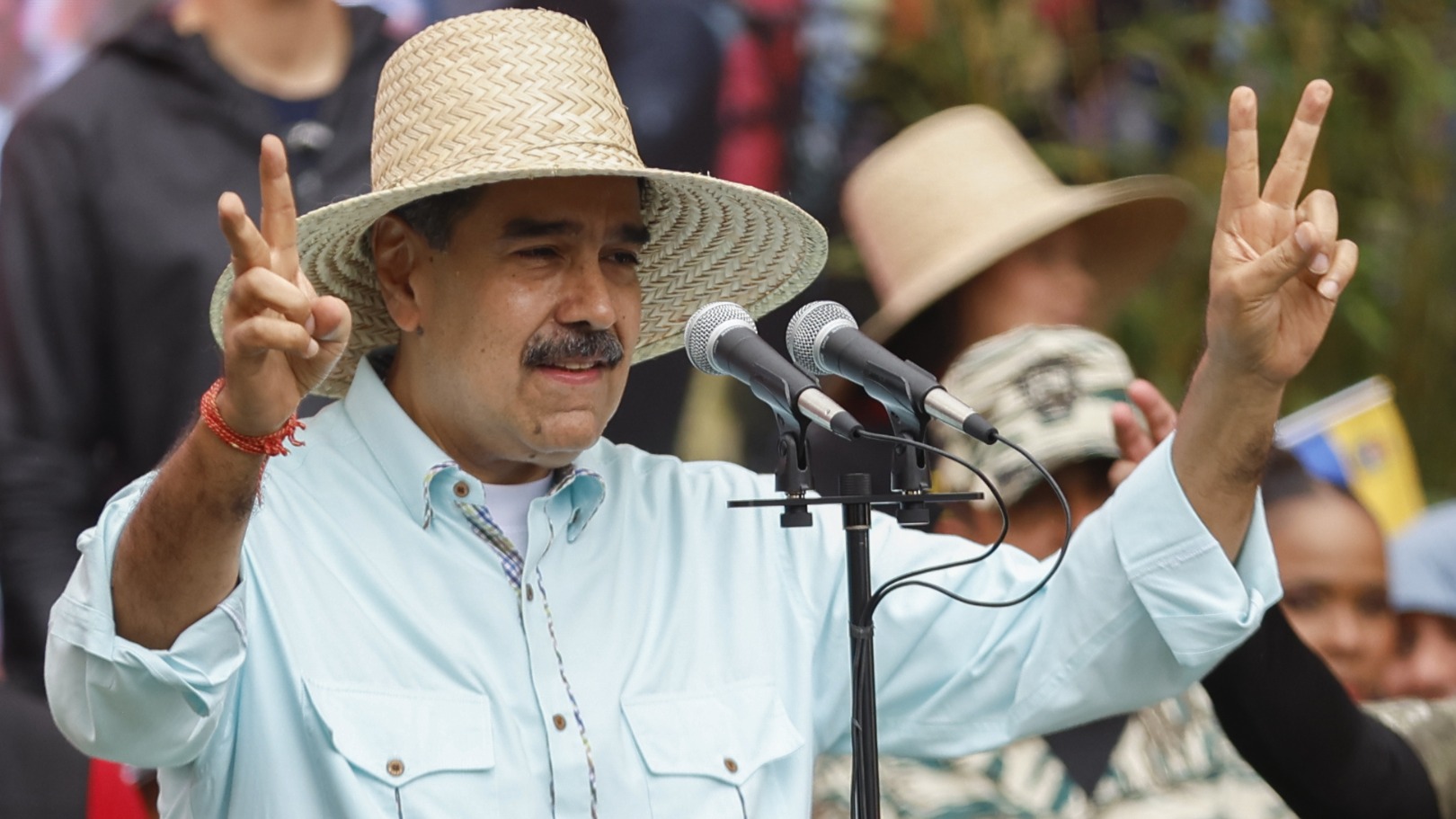 Trump: Venezolaanse president Maduro opgepakt, met echtgenote land uit gevlogen