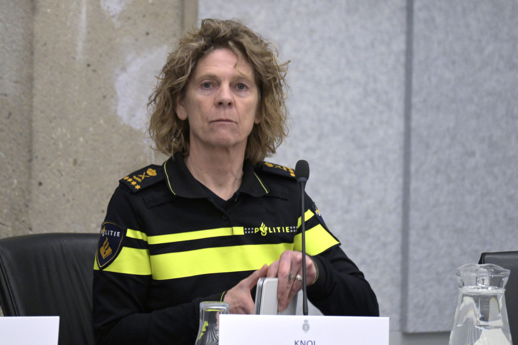 Korpschef over jaarwisseling: deel van geweld tegen politie was gepland, spreekt van 'crimineel netwerk'