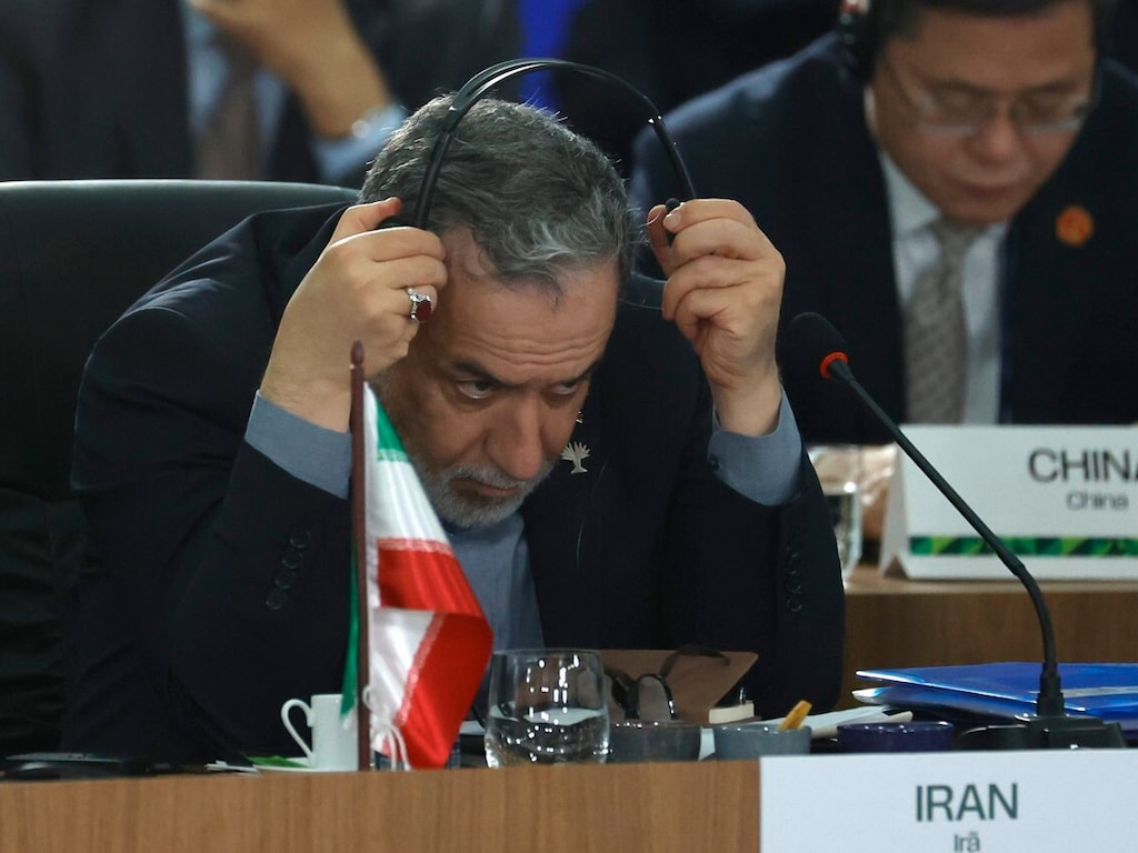 Iran reageert op uitspraken Trump: 'Niet op zoek naar oorlog, maar er wel op voorbereid'