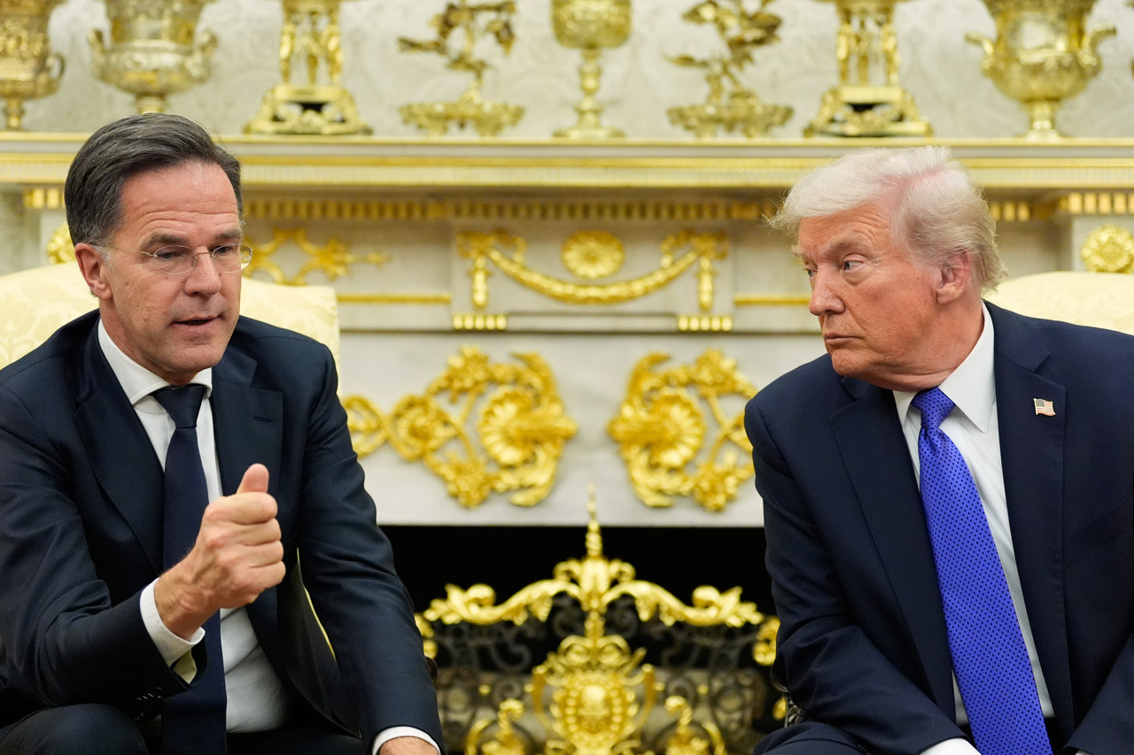 Trump stemt in met bijeenkomst Davos, deelt sms'je van Rutte