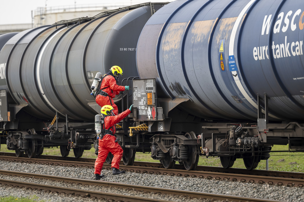 Inspectie vindt veel meer lekkages van gevaarlijke stoffen uit goederentreinen