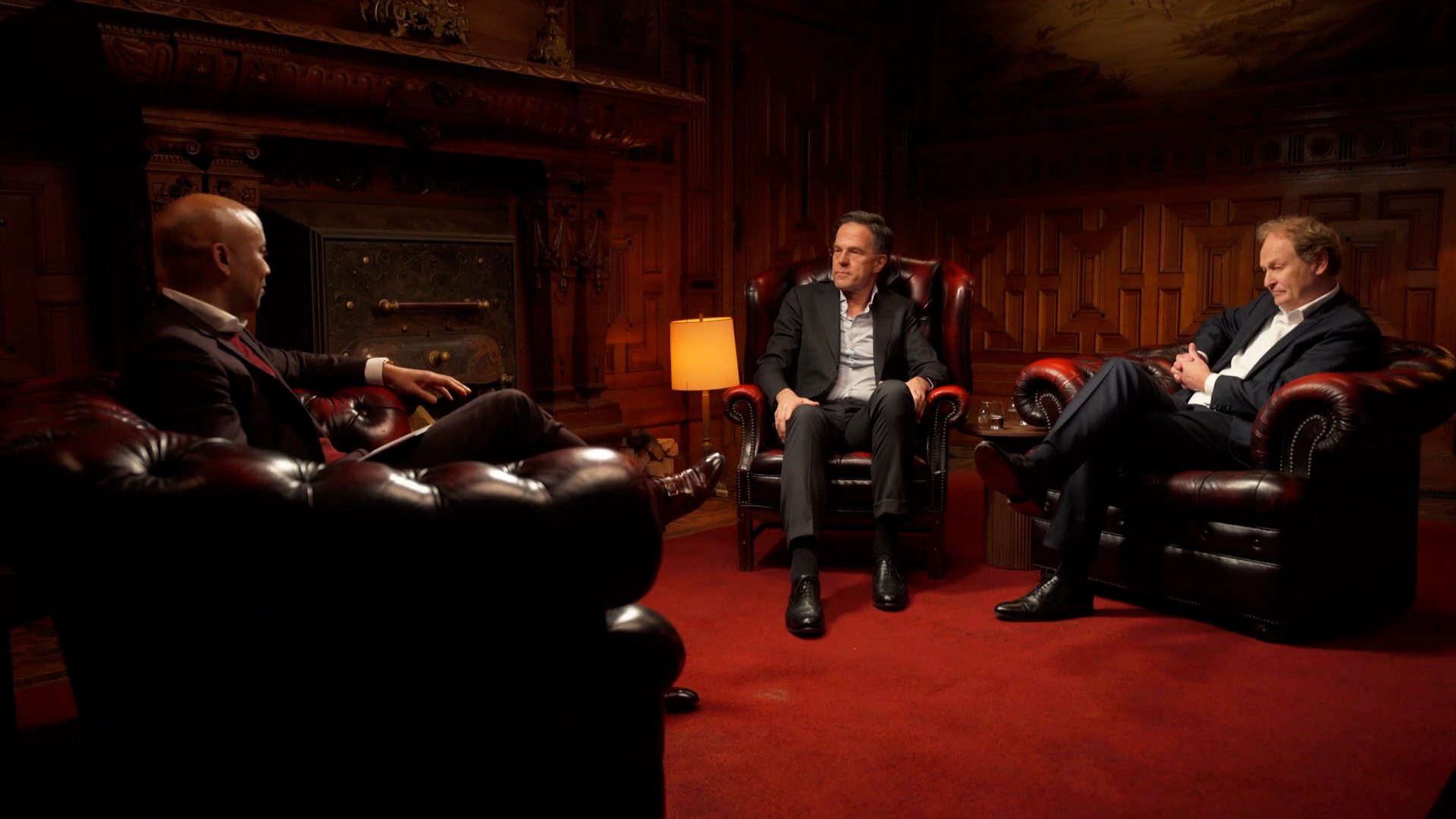 Humberto Tan interviewt Mark Rutte in RTL Tonight