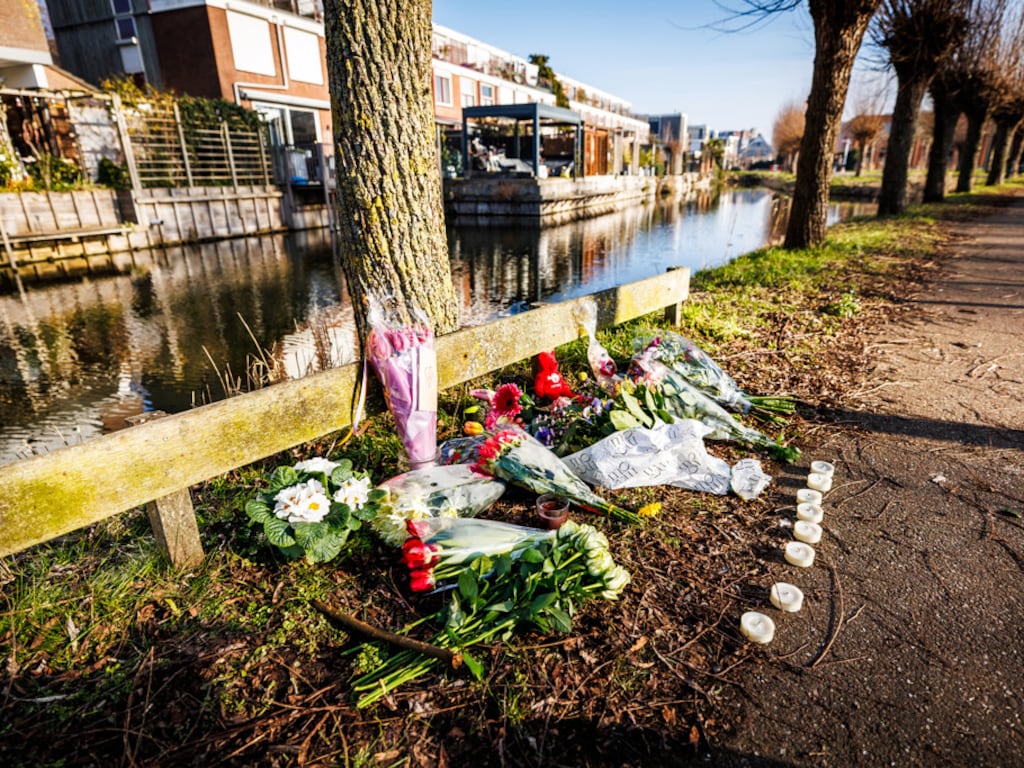 In Den Hoorn overleden jongen (16) blijkt te zijn neergestoken