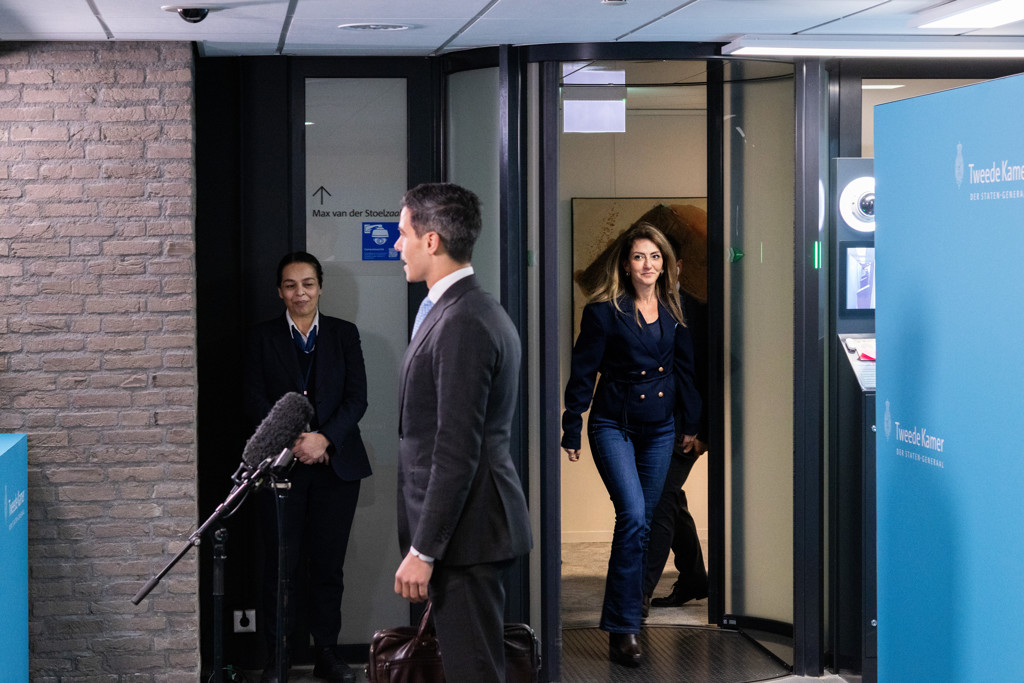 Voor het eerst vingerwijzen: spanning stijgt in formatie over financiën