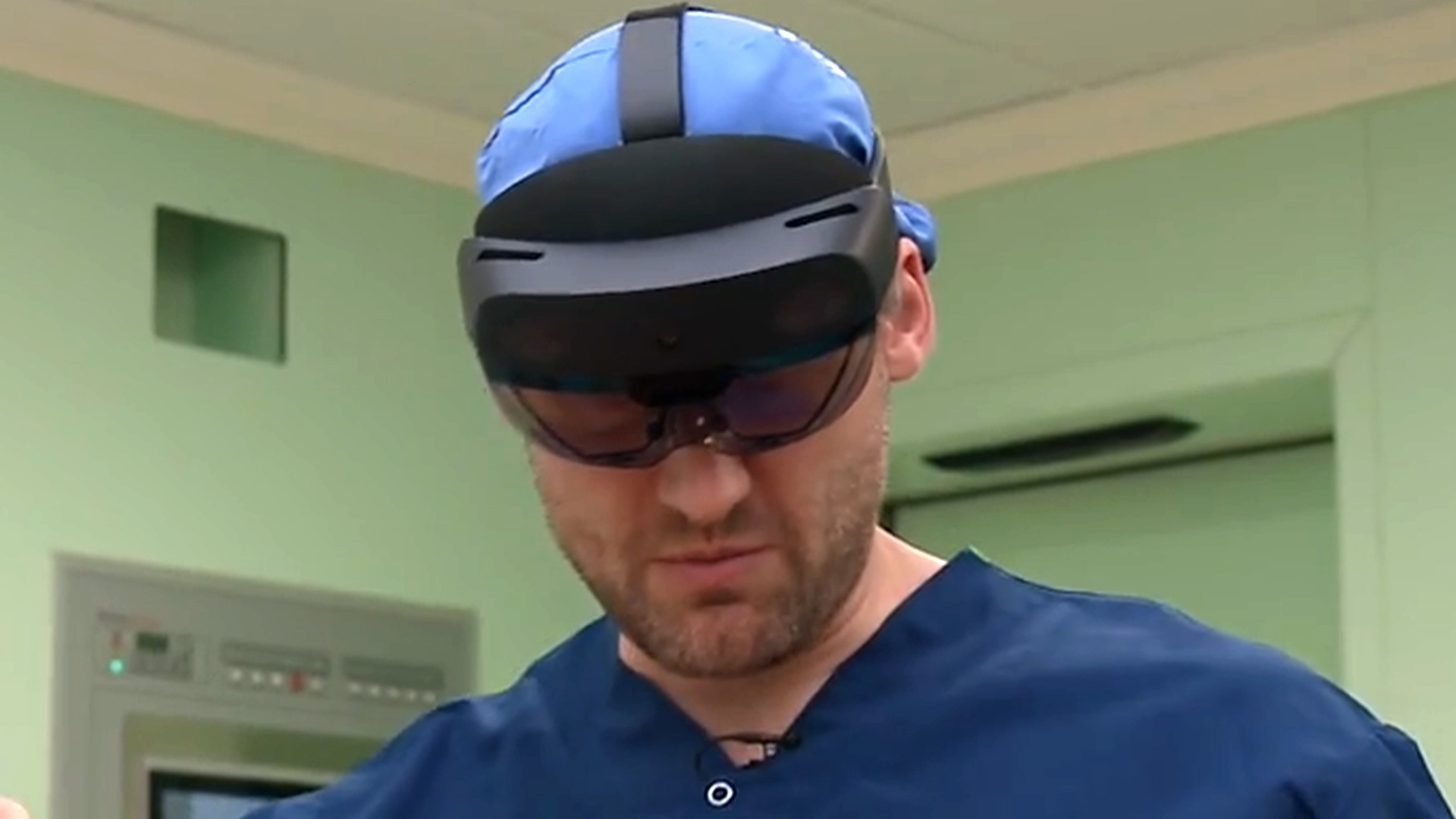 Primeur in Amsterdam: met deze bril moeten operaties veiliger worden 