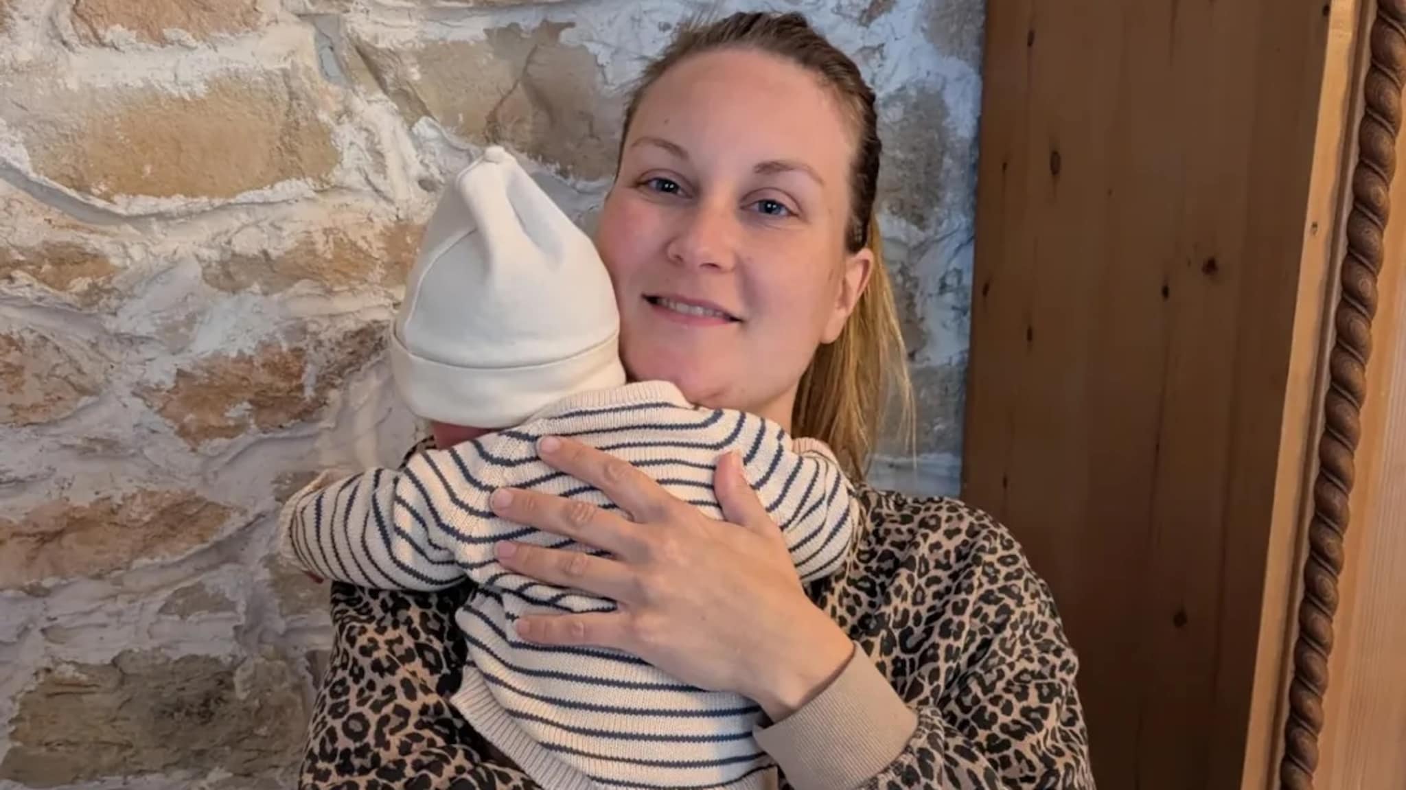 Familie Verleg uit Een huis vol emigreert geniet van eerste kraamweek met baby Odin