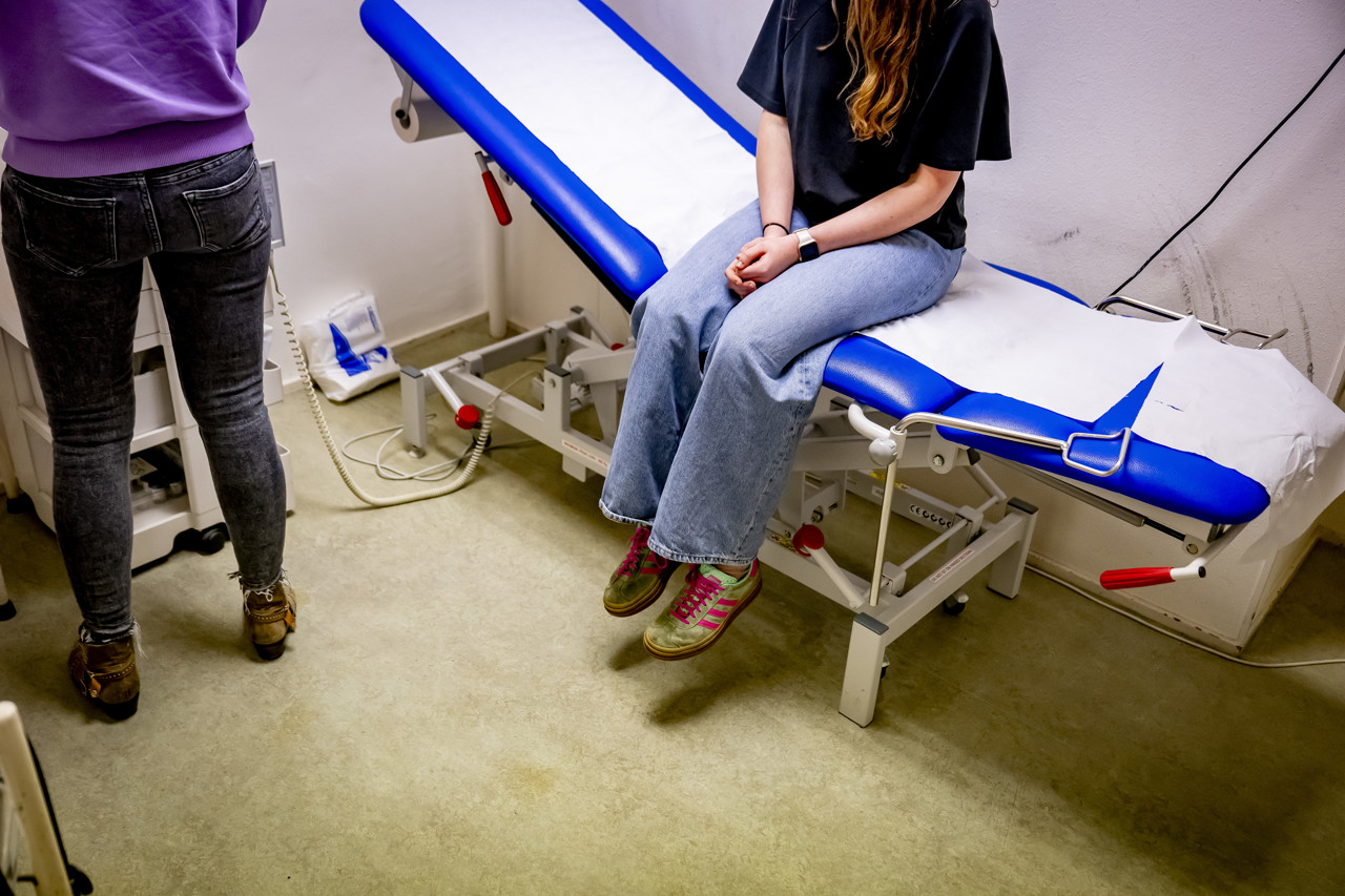 Gemengde reacties op verhogen eigen risico en beperken basispakket