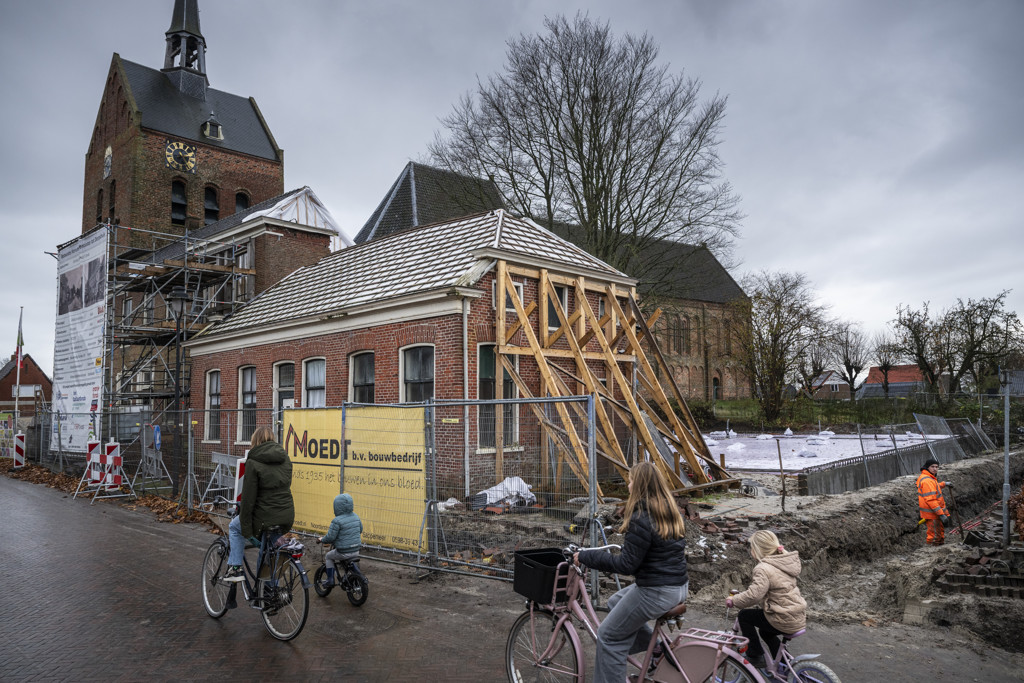 NAM probeert zich onder 1,3 miljard aardbevingsschade uit te wurmen