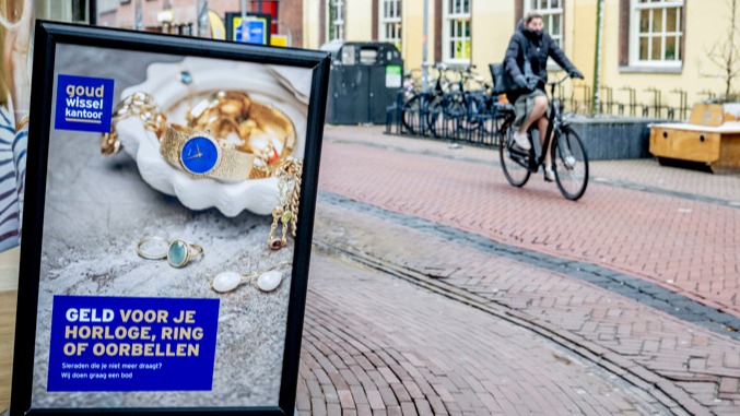 Goudprijs keldert 10 procent en zilverprijs zelfs ruim 30 procent