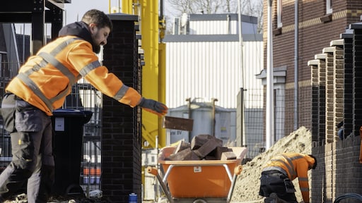 AOW-leeftijd omhoog? Bekijk hier wanneer jij met pensioen mag