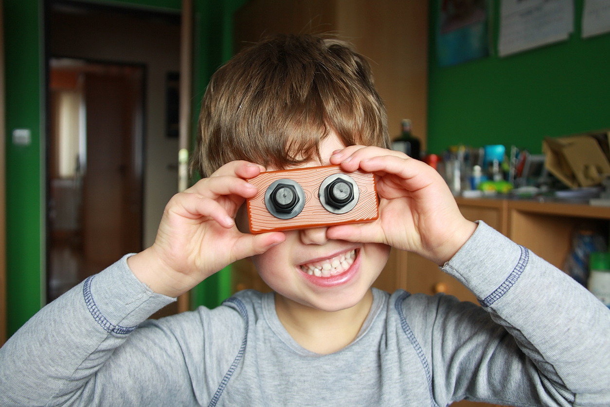 Malou kan geen serieus gesprek voeren met haar zoon (9): 'De clown uithangen'