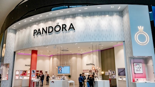 Waarom jouw armband straks misschien hol is van binnen