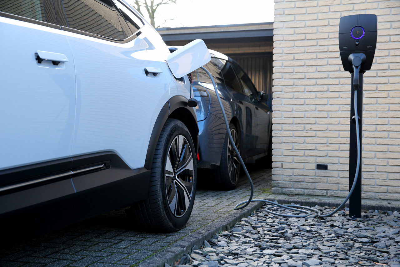 Geld terugkrijgen voor het laden van je auto, sinds 1 januari kan het