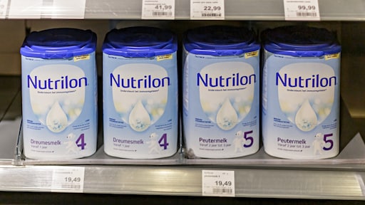 Derde baby overlijdt in Frankrijk na drinken teruggeroepen babyvoeding