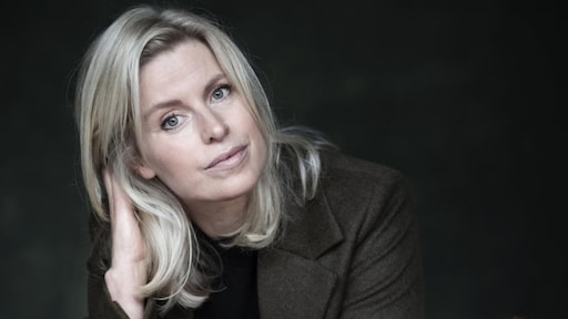 Carolien verloor haar grote liefde, en kiest nu voor 'n leven zonder relatie