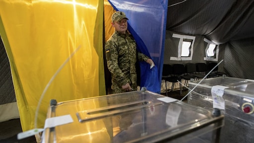 Amerika wil dat Oekraïne verkiezingen houdt, maar dat kan niet: 'Chantage'