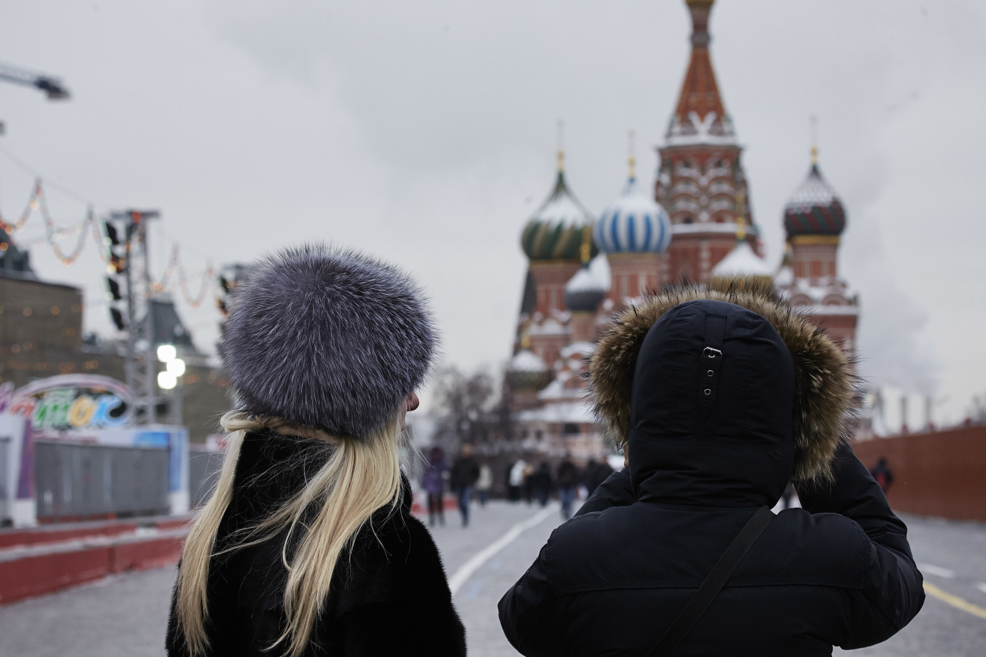 Als de camera's uitgaan, zeggen Russen wat ze echt denken 