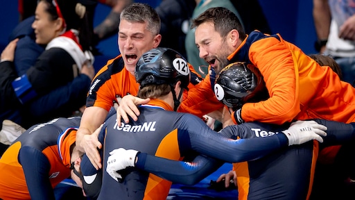 Kijk hier terug hoe de Nederlandse relaymannen goud winnen