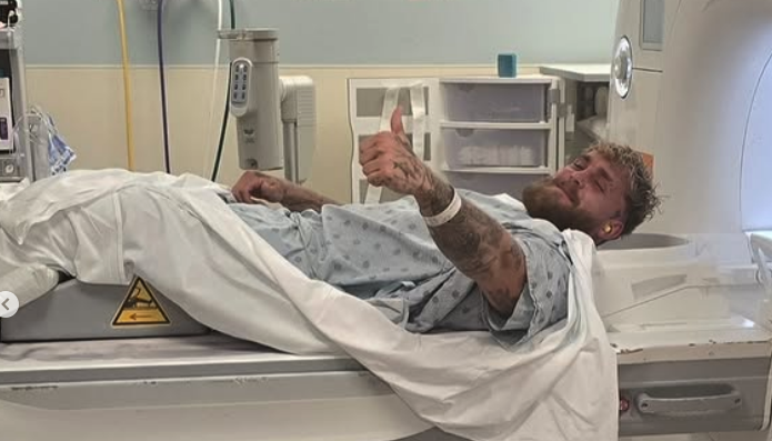 Jake Paul opnieuw onder het mes voor kaakoperatie: 'Blijkbaar niet gerust'