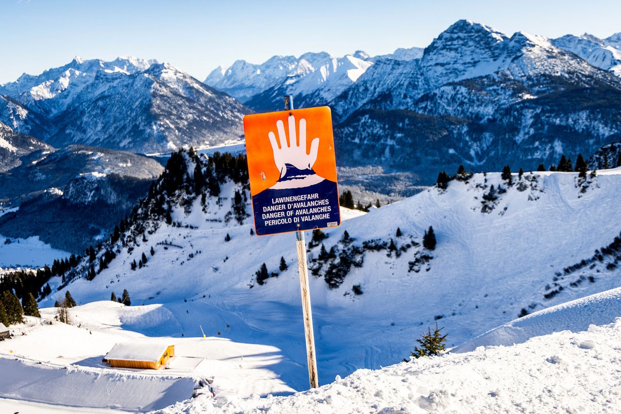 Identiteit omgekomen wintersporters bekend, Nederlander (23) zwaargewond