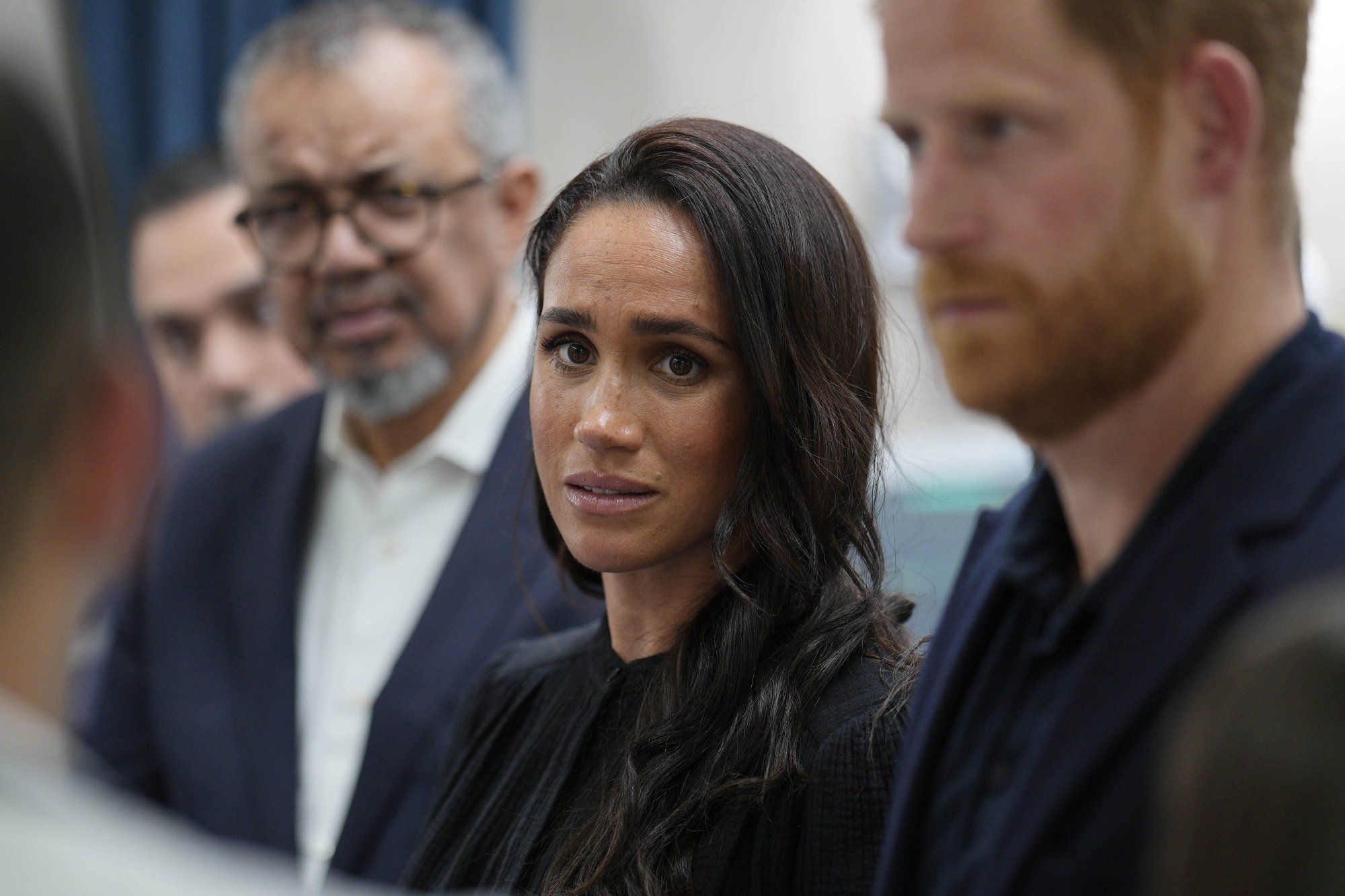 Meghan Markle heeft geldzorgen en grijpt alles aan om geld te verdienen: '500 euro om op de foto te mogen'